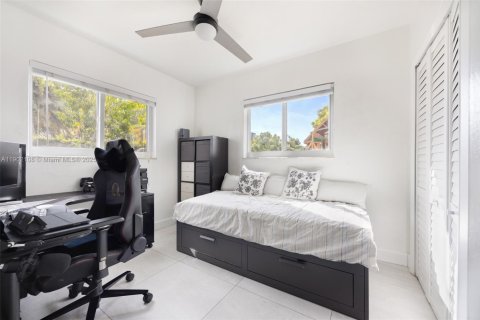 Купить виллу или дом в Майами, Флорида 3 спальни, 150.59м2, № 1954640 - фото 16