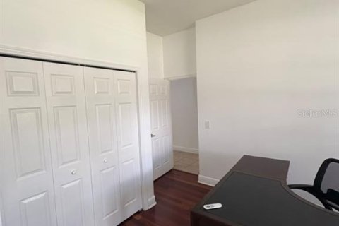 Casa en alquiler en Orlando, Florida, 5 dormitorios, 339.09 m2 № 2258834 - foto 11