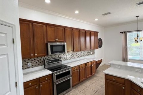 Casa en alquiler en Orlando, Florida, 5 dormitorios, 339.09 m2 № 2258834 - foto 14
