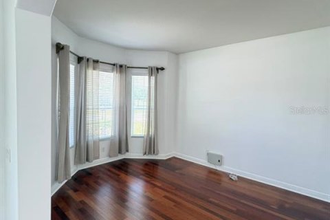 Casa en alquiler en Orlando, Florida, 5 dormitorios, 339.09 m2 № 2258834 - foto 7