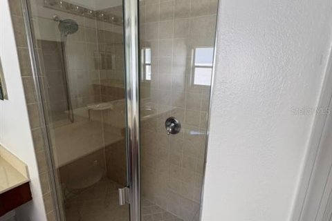 Casa en alquiler en Orlando, Florida, 5 dormitorios, 339.09 m2 № 2258834 - foto 24