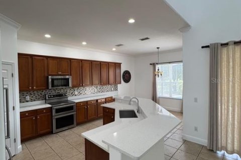 Casa en alquiler en Orlando, Florida, 5 dormitorios, 339.09 m2 № 2258834 - foto 12