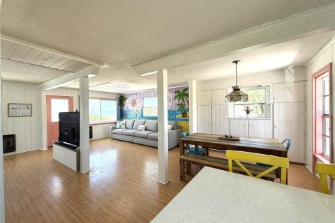 Купить виллу или дом в Трежер-Айленд, Флорида 15 комнат, 188.41м2, № 2094105 - фото 15
