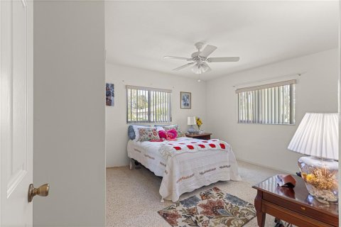 House in Summerfield, Florida 2 bedrooms, 153.47 sq.m. № 2097374 - photo 30