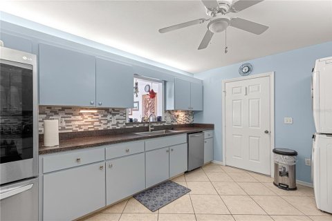 House in Summerfield, Florida 2 bedrooms, 153.47 sq.m. № 2097374 - photo 22