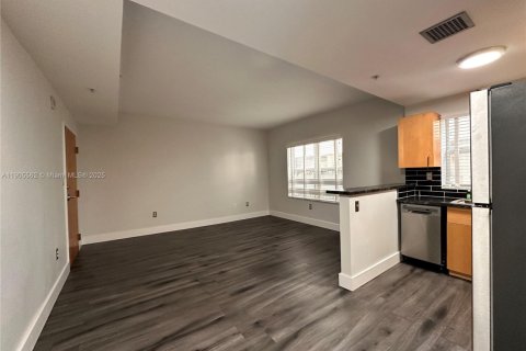 Condominio en venta en Miami Beach, Florida, 1 dormitorio, 49.24 m2 № 2018196 - foto 9