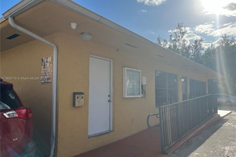 Copropriété à louer à Miami, Floride: 2 chambres, 73.67 m2 № 1956780 - photo 19