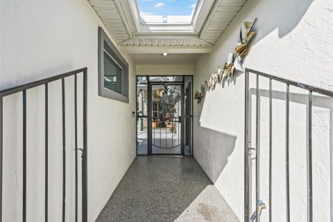 Купить виллу или дом в Саммерфилд, Флорида 7 комнат, 170.2м2, № 1911555 - фото 7