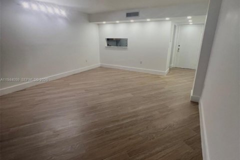 Copropriété à vendre à Miami, Floride: 2 chambres, 89.65 m2 № 2001319 - photo 7