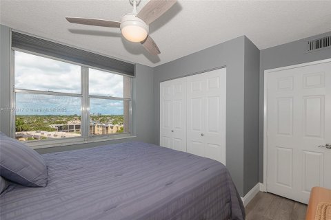 Condo in Pompano Beach, Florida, 2 bedrooms  № 1707297 - photo 15
