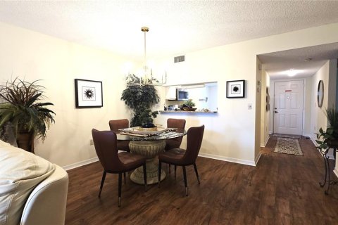 Condominio en alquiler en Bradenton, Florida, 2 dormitorios, 96.8 m2 № 1812733 - foto 5