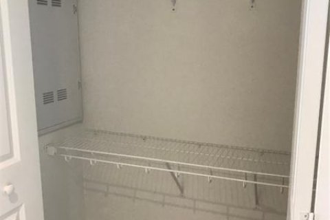Снять в аренду кондоминиум в Майами, Флорида 3 комнаты, 54.07м2, № 2083867 - фото 18