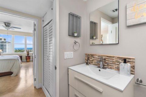 Condo in Fort Lauderdale, Florida, 1 bedroom  № 2077596 - photo 27