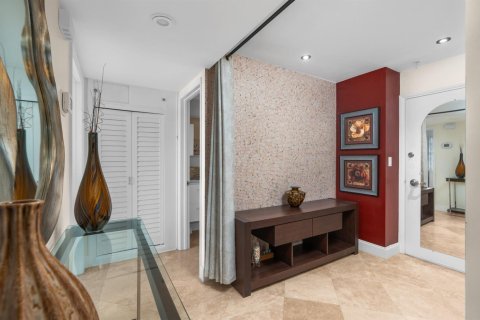 Condo in Fort Lauderdale, Florida, 1 bedroom  № 2077596 - photo 19