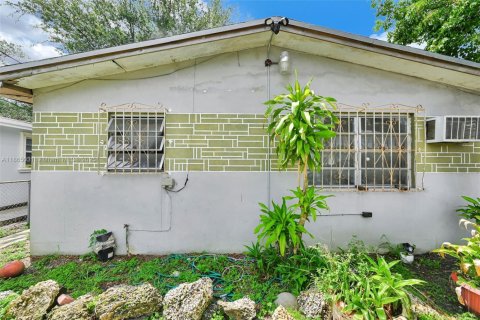 Casa en venta en Miami, Florida, 3 dormitorios, 96.62 m2 № 1893258 - foto 19