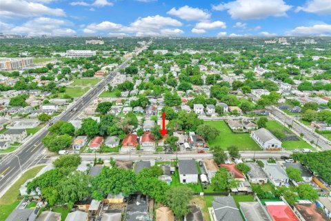 Casa en venta en Miami, Florida, 3 dormitorios, 96.62 m2 № 1893258 - foto 2