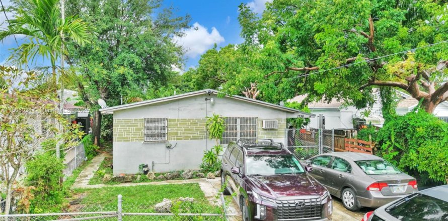Casa en Miami, Florida 3 dormitorios, 96.62 m2 № 1893258