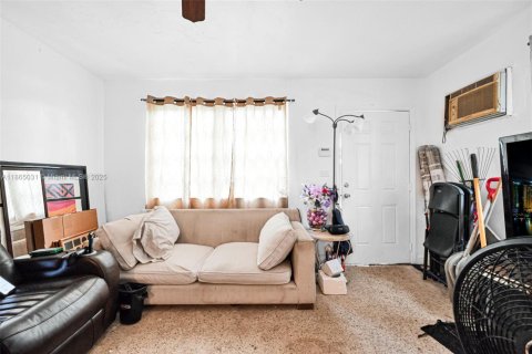 Casa en venta en Miami, Florida, 3 dormitorios, 96.62 m2 № 1893258 - foto 10