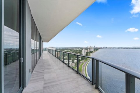 Copropriété à vendre à Tampa, Floride: 4 chambres, 517.19 m2 № 1905944 - photo 27