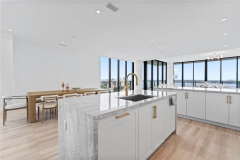 Copropriété à vendre à Tampa, Floride: 4 chambres, 517.19 m2 № 1905944 - photo 10