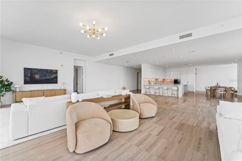 Copropriété à vendre à Tampa, Floride: 4 chambres, 517.19 m2 № 1905944 - photo 19