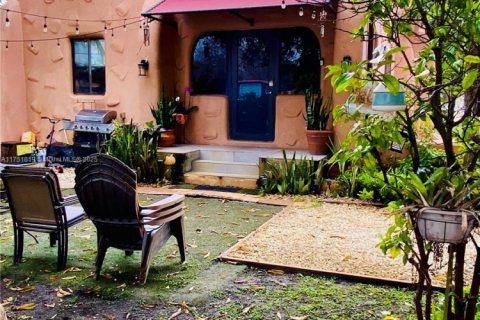 Купить коммерческую недвижимость в Майами-Спрингс, Флорида 1563.17м2, № 2035021 - фото 23