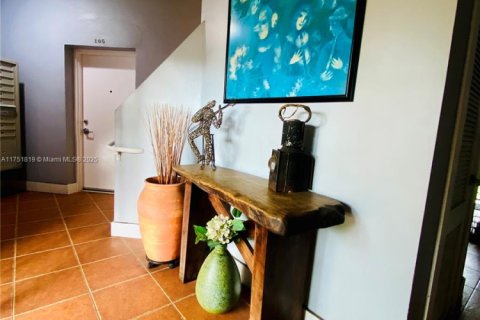 Купить коммерческую недвижимость в Майами-Спрингс, Флорида 1563.17м2, № 2035021 - фото 7