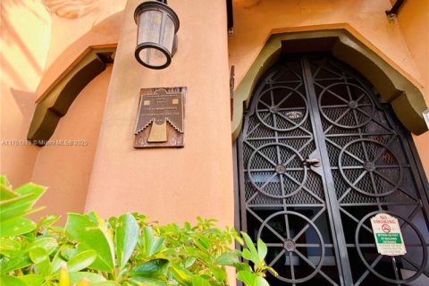 Купить коммерческую недвижимость в Майами-Спрингс, Флорида 1563.17м2, № 2035021 - фото 5