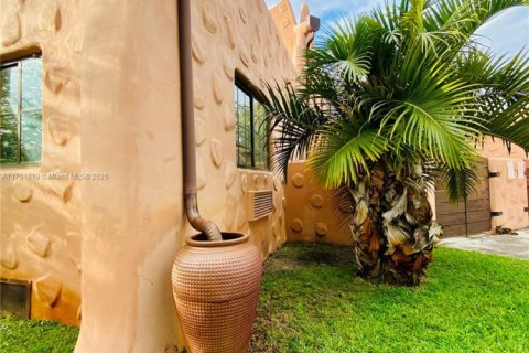 Купить коммерческую недвижимость в Майами-Спрингс, Флорида 1563.17м2, № 2035021 - фото 19