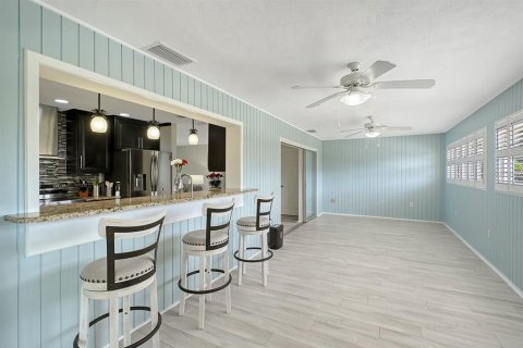 House in Sarasota, Florida 2 bedrooms, 168.71 sq.m. № 1538606 - photo 20