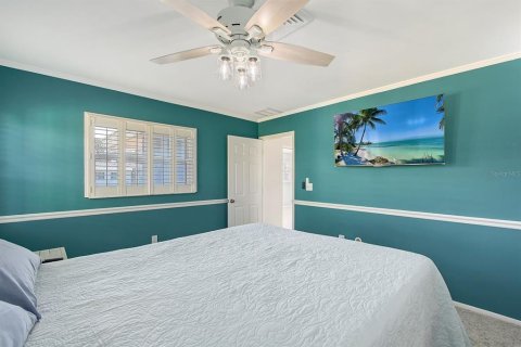 House in Sarasota, Florida 2 bedrooms, 168.71 sq.m. № 1538606 - photo 26
