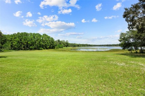 House in Ocklawaha, Florida 6 bedrooms, 306.95 sq.m. № 1895018 - photo 24