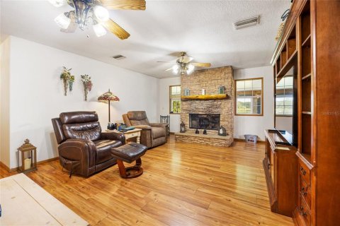 House in Ocklawaha, Florida 6 bedrooms, 306.95 sq.m. № 1895018 - photo 7