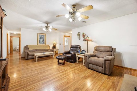 House in Ocklawaha, Florida 6 bedrooms, 306.95 sq.m. № 1895018 - photo 8