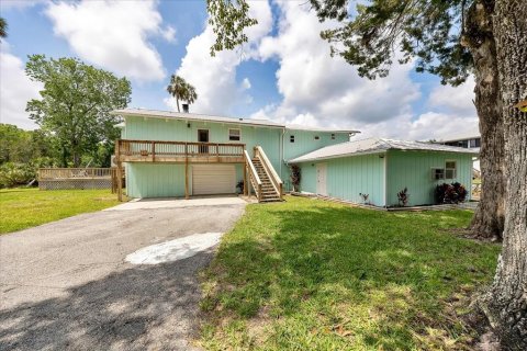 House in Inglis, Florida 2 bedrooms, 106.09 sq.m. № 1744250 - photo 8