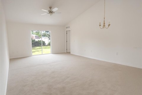 House in Palm Coast, Florida 3 bedrooms, 127.09 sq.m. № 1834753 - photo 6