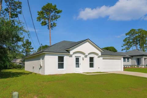 House in Palm Coast, Florida 3 bedrooms, 127.09 sq.m. № 1834753 - photo 2