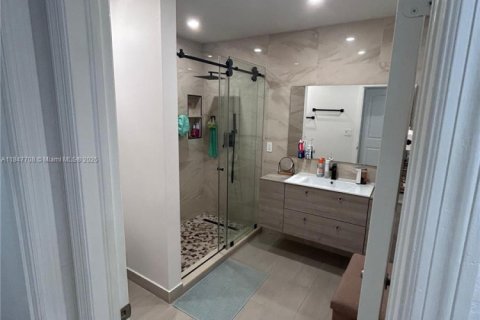 Townhouse in Homestead, Florida 3 bedrooms, 171.87 sq.m. № 1850513 - photo 24