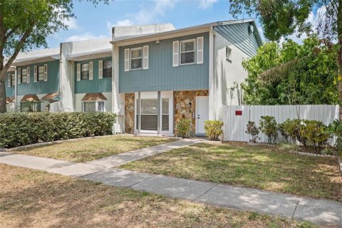 Adosado en venta en Tampa, Florida, 3 dormitorios, 193.42 m2 № 1687021 - foto 27