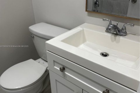 Снять в аренду кондоминиум в Корал-Спрингс, Флорида 2 спальни, 80.82м2, № 1952818 - фото 7