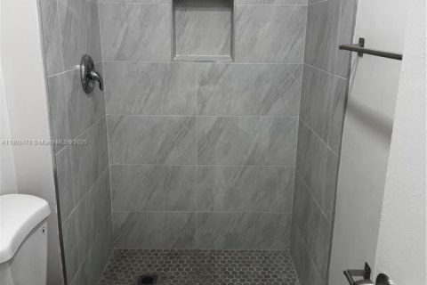 Снять в аренду кондоминиум в Корал-Спрингс, Флорида 2 спальни, 80.82м2, № 1952818 - фото 11