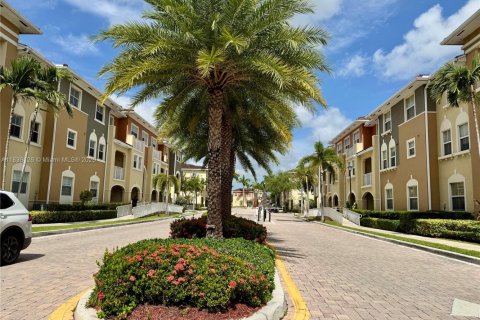 Condominio en venta en Doral, Florida, 3 dormitorios, 119.29 m2 № 2021313 - foto 3