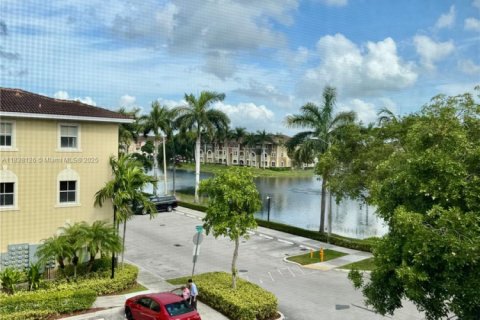Condominio en venta en Doral, Florida, 3 dormitorios, 119.29 m2 № 2021313 - foto 26