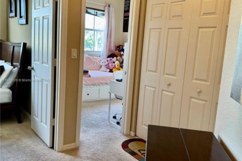 Condominio en venta en Doral, Florida, 3 dormitorios, 119.29 m2 № 2021313 - foto 20