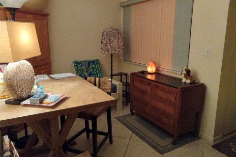 Condo à Coral Springs, Floride, 1 chambre  № 2020407