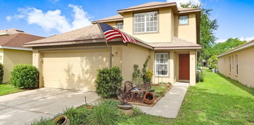 House in Tampa, Florida 3 bedrooms, 174.38 sq.m. № 1774652