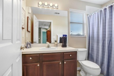 House in Tampa, Florida 3 bedrooms, 174.38 sq.m. № 1774652 - photo 28