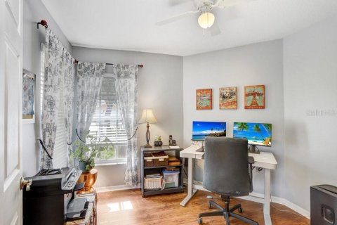 House in Tampa, Florida 3 bedrooms, 174.38 sq.m. № 1774652 - photo 8