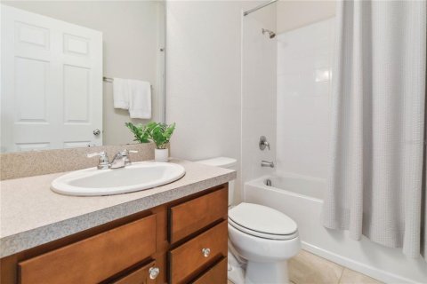 House in Kissimmee, Florida 4 bedrooms, 197.7 sq.m. № 1651983 - photo 11