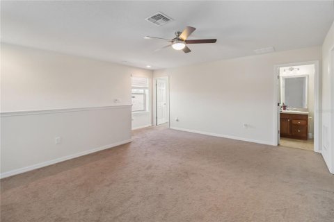 House in Kissimmee, Florida 4 bedrooms, 197.7 sq.m. № 1651983 - photo 13
